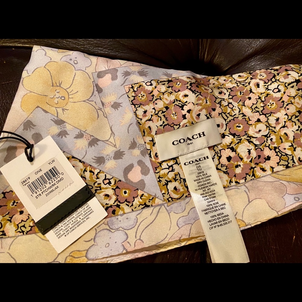COACH Diamond Star Patchwork DMD Scarf - Picture 5 of 6